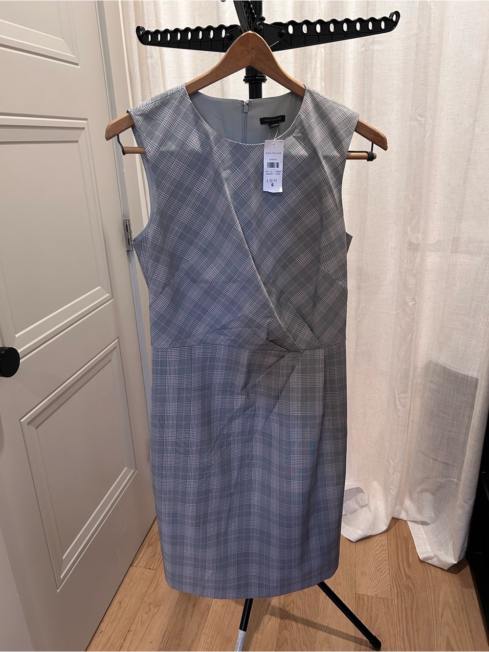 Banana Republic Gray Plaid Sleeveless Midi Dress
